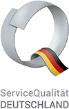 Logo von Servicequalität Deutschland mit deutscher Flagge